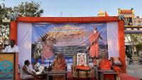 Introducing and honouring H.H. Swamiji with Swami Narayangiriji attending the programs